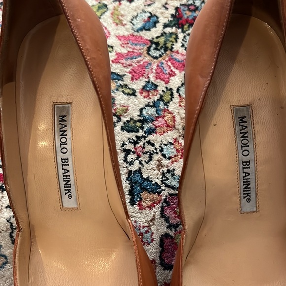 MANOLO BLAHNIK Pumps - Picture 4 of 7